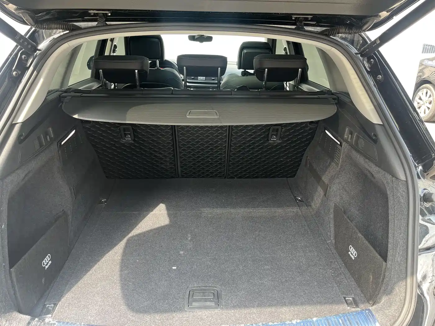 Audi Q5L 2022 40T Luxury Dynamic фото 6