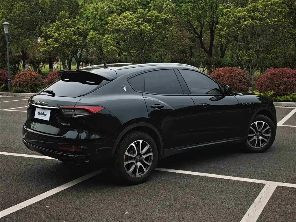 Maserati Levante 2016 3.0T Standard фото 5