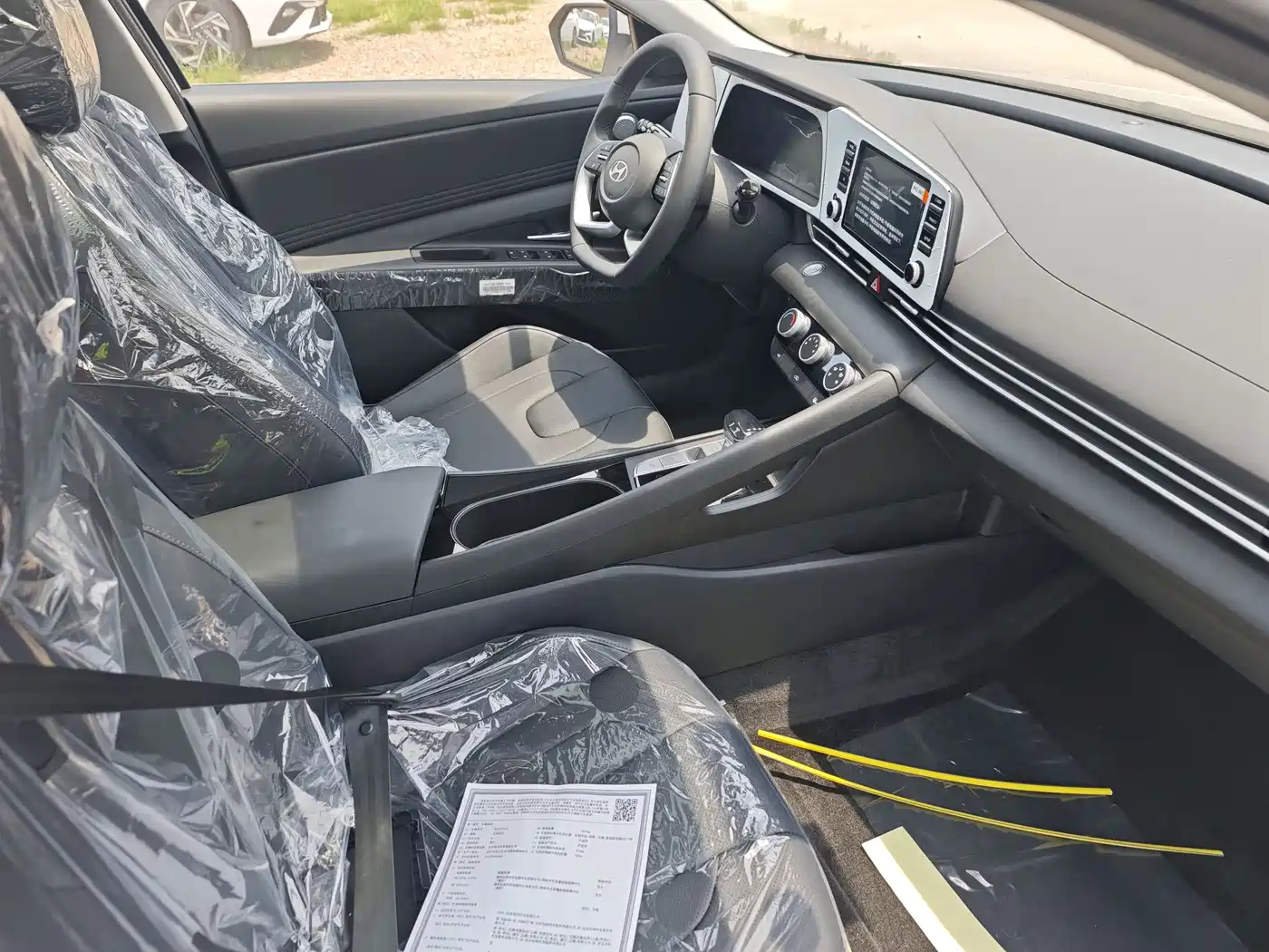 Hyundai Elantra 2023 1.5L CVT GLX Elite Edition фото 6
