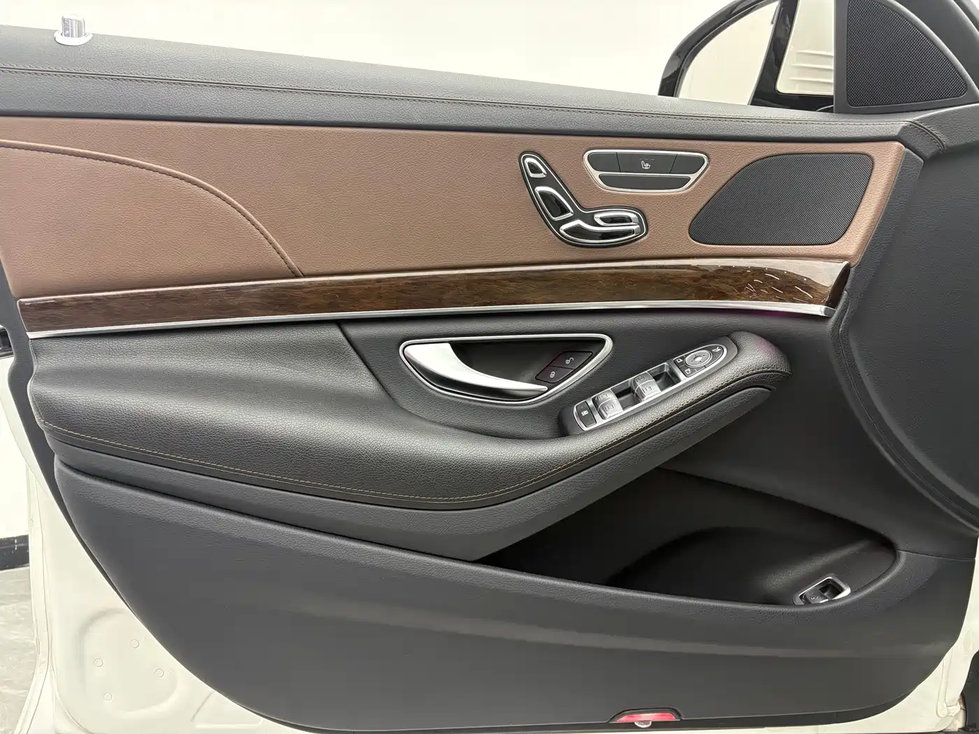 Mercedes-Benz S-Class 2014 S 320 L Business фото 15