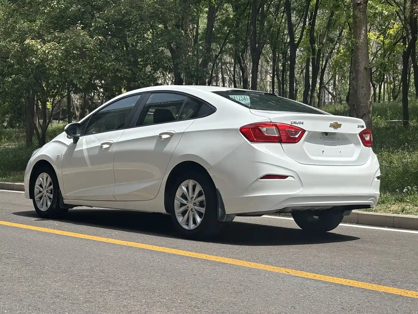 Chevrolet Cruze 2017 1.5L Automatic Pioneer Sunroof фото 4