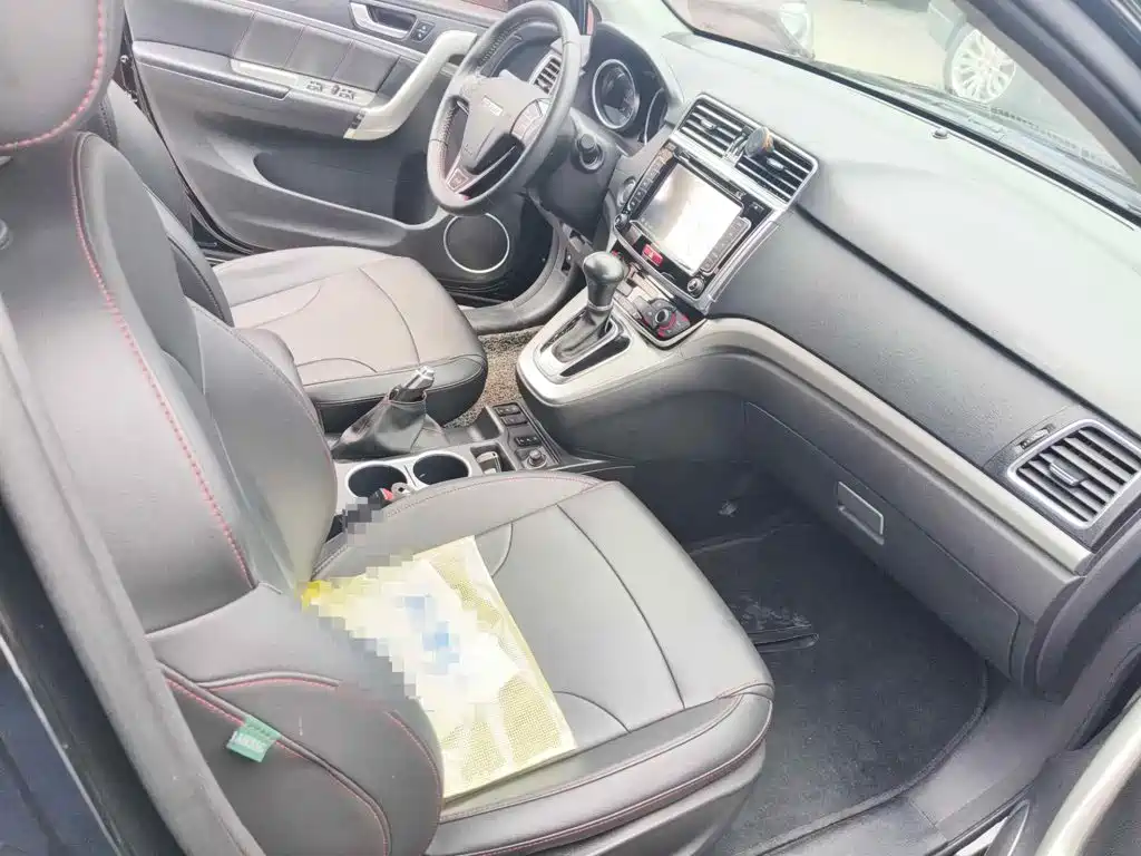 Фото 12 - Haval H6