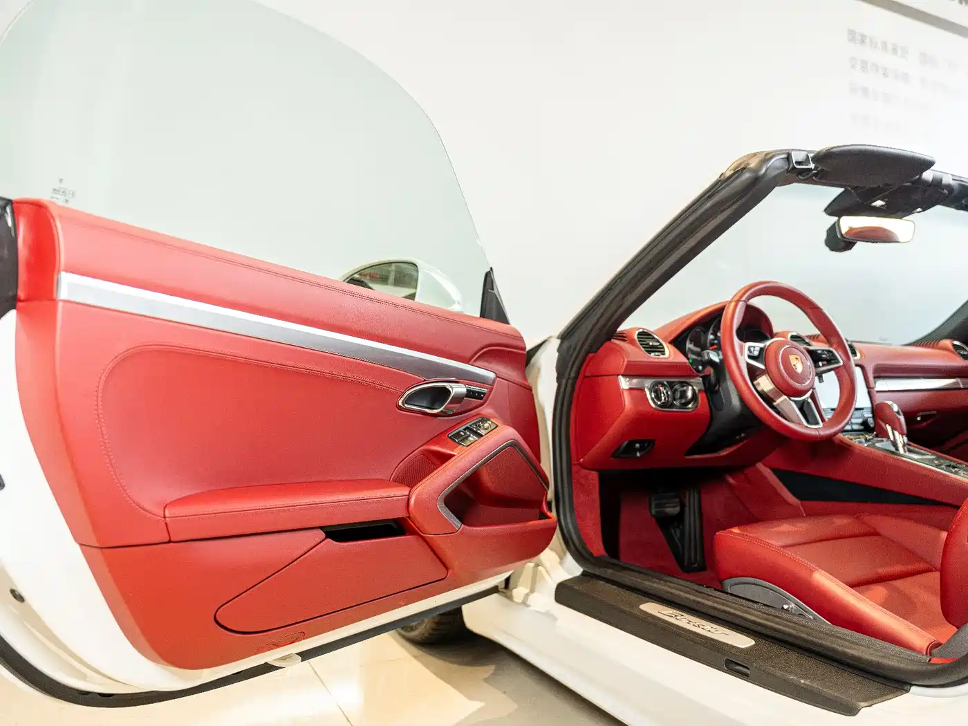 Porsche 718 2022 Boxster 2.0T фото 6