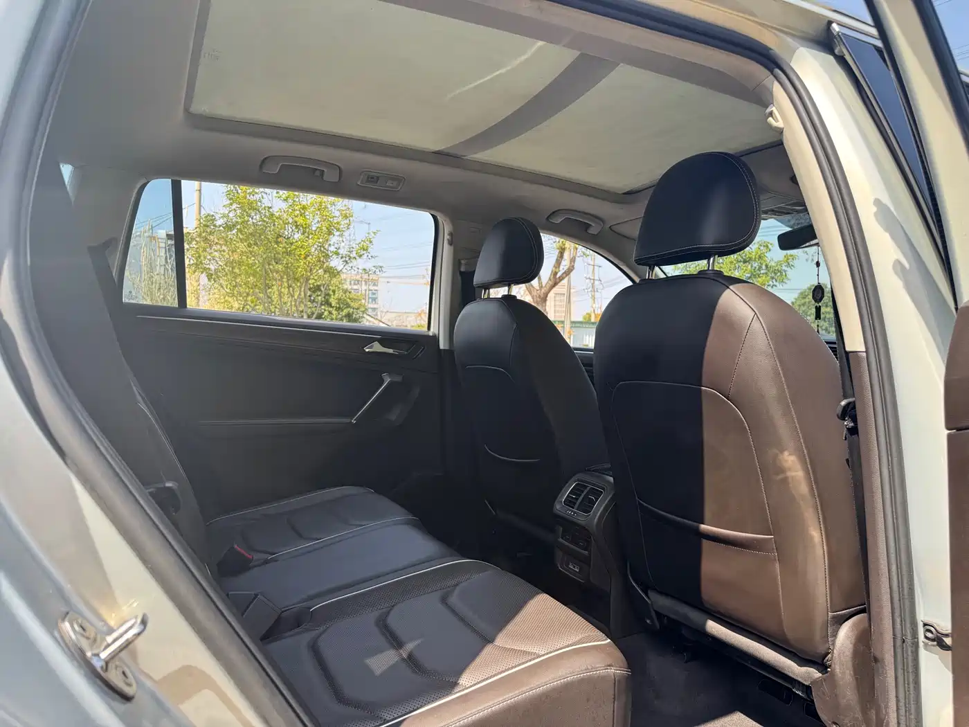 Volkswagen Tiguan L 2017 330TSI Automatic 2WD Luxury Edition фото 13
