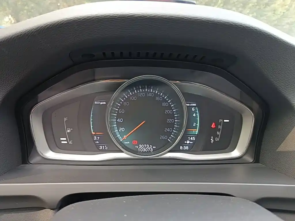 Фото 12 - Volvo S60