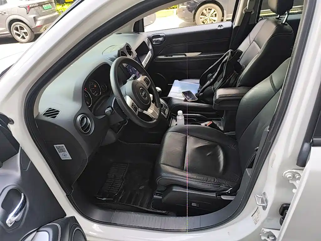 Jeep Compass (Import) 2016 2014 Facelift 2.0L 2WD Elite Edition