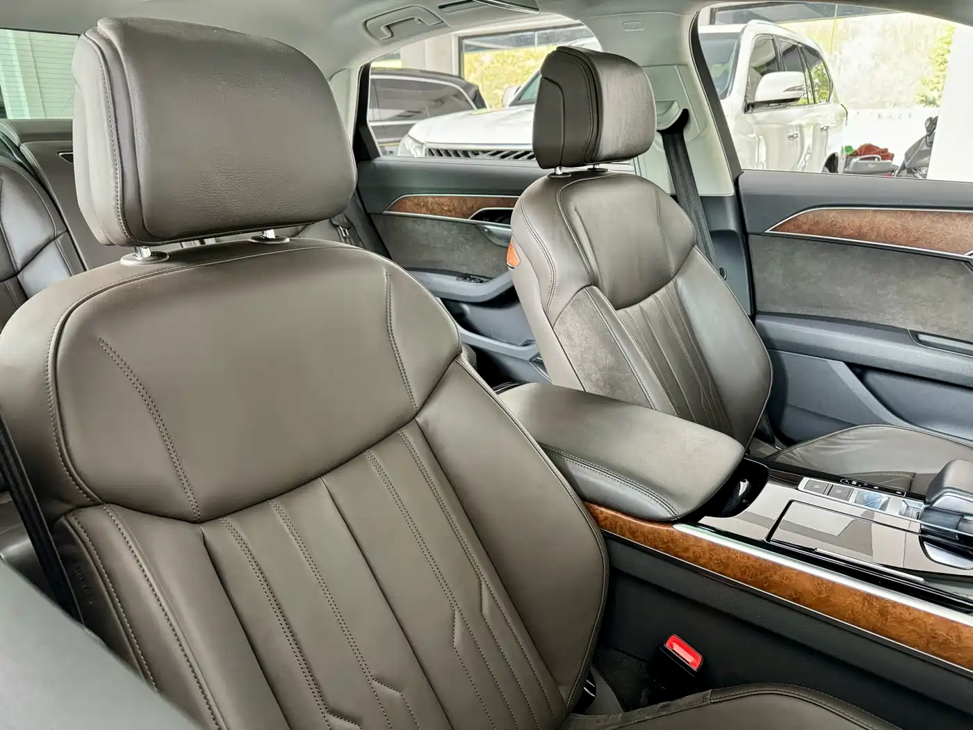 Audi A8 2018 A8L 55 TFSI quattro Launch Premium фото 17