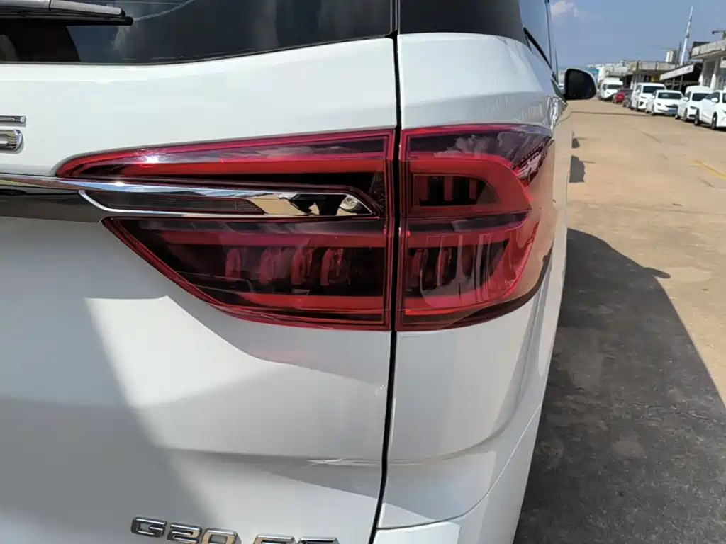 Maxus G20 2024 2023 Facelift ES 2.0T Gasoline Automatic Value Edition