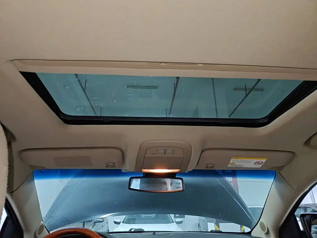Roewe 950 2015 2012 2.0L Elegance Edition