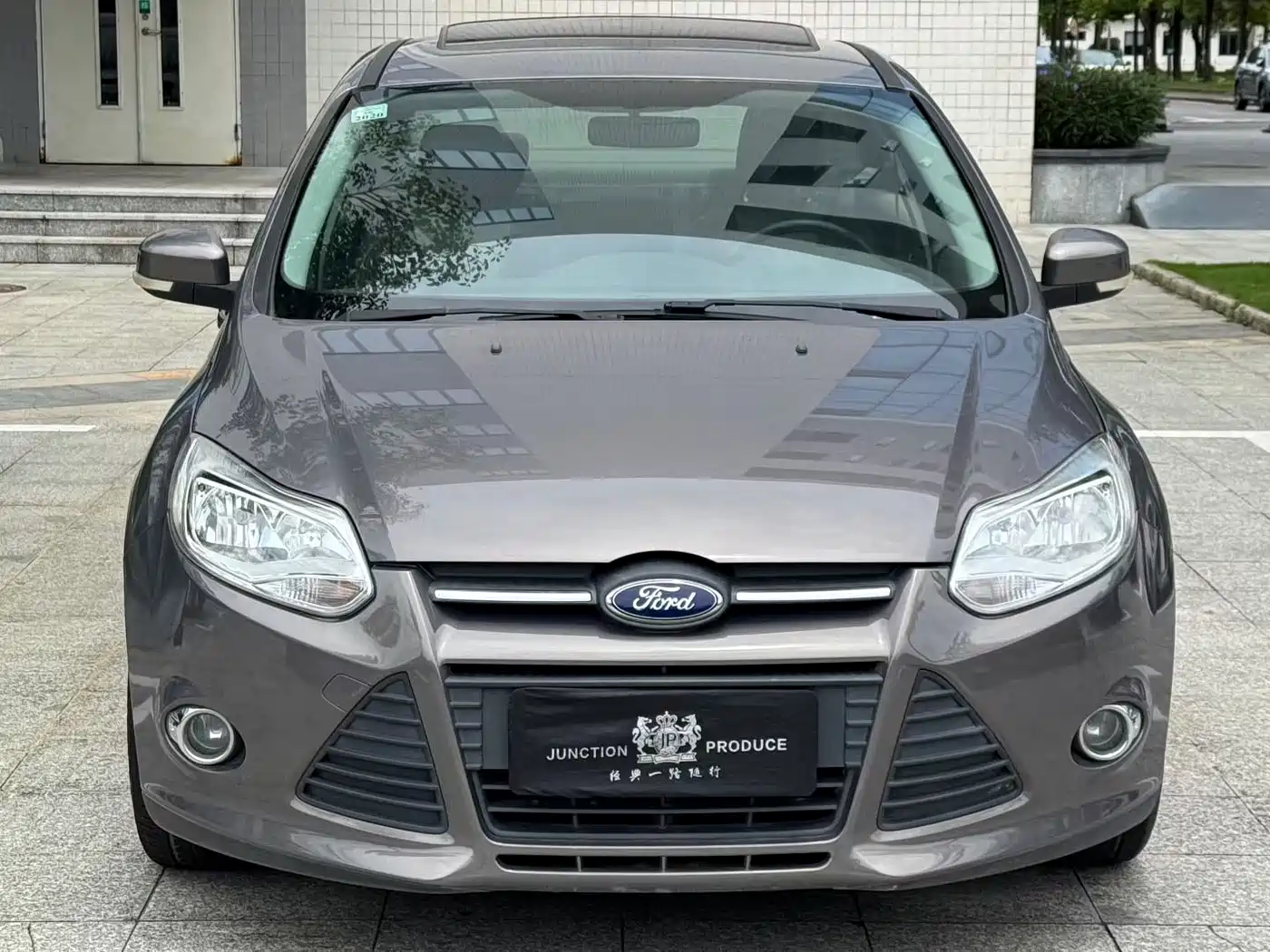 Photo 2 - Ford Focus
