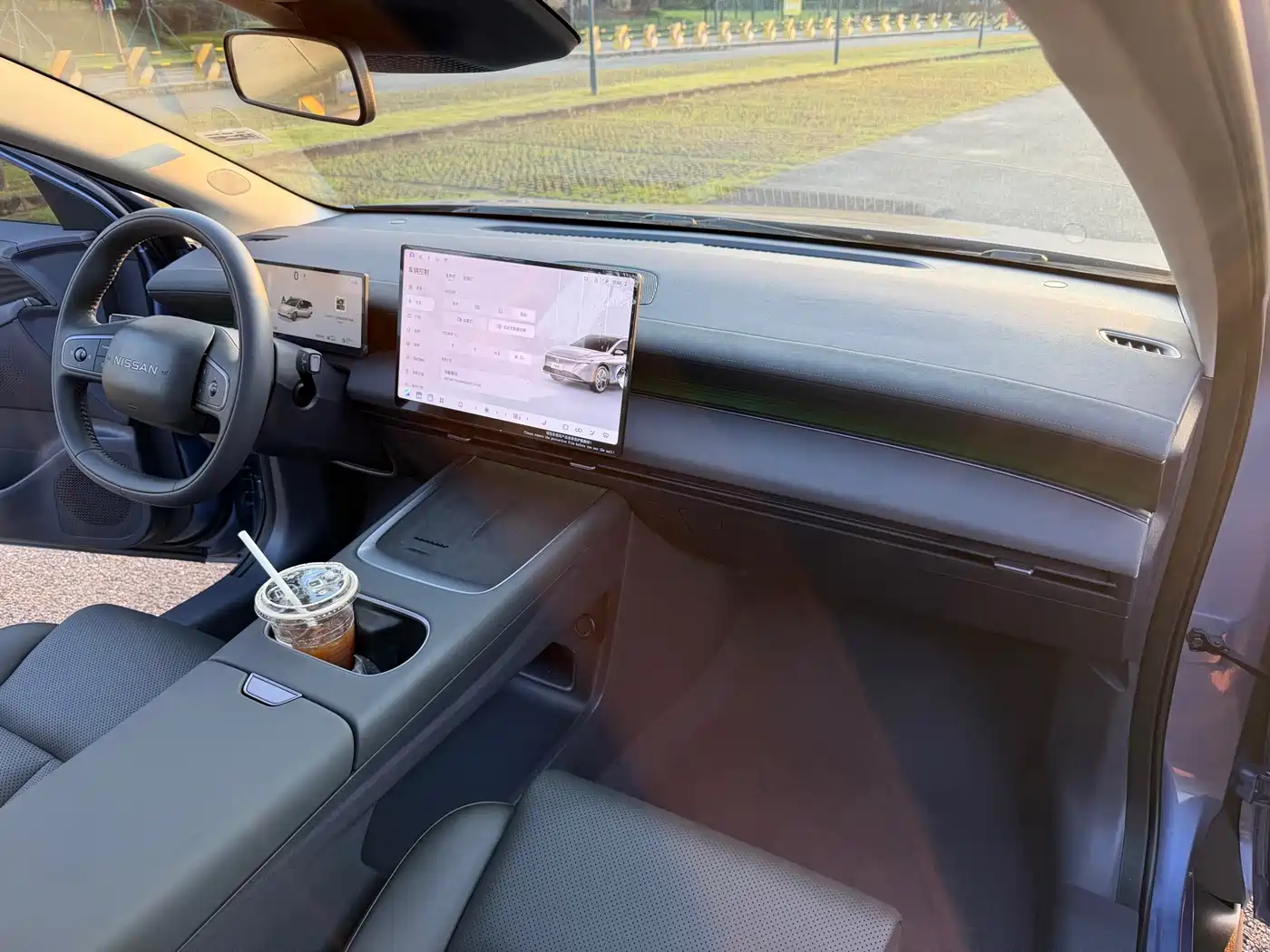 Nissan N6 2025 2025 Mid Configuration