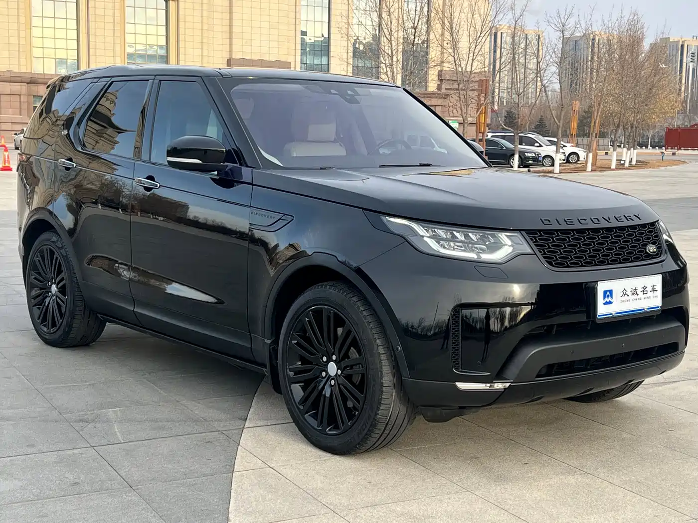 Фото 3 - Land Rover Discovery