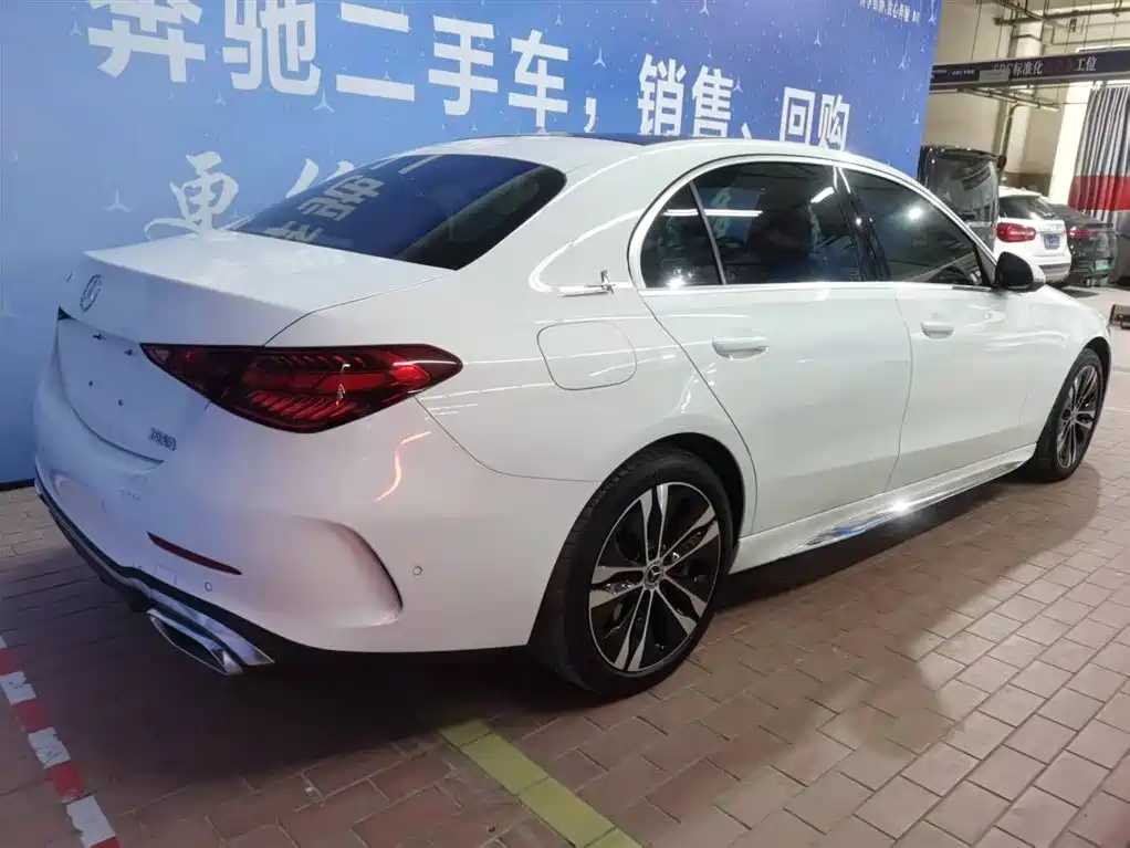 Mercedes-Benz C-Class New Energy 2023 C 350 eL фото 4