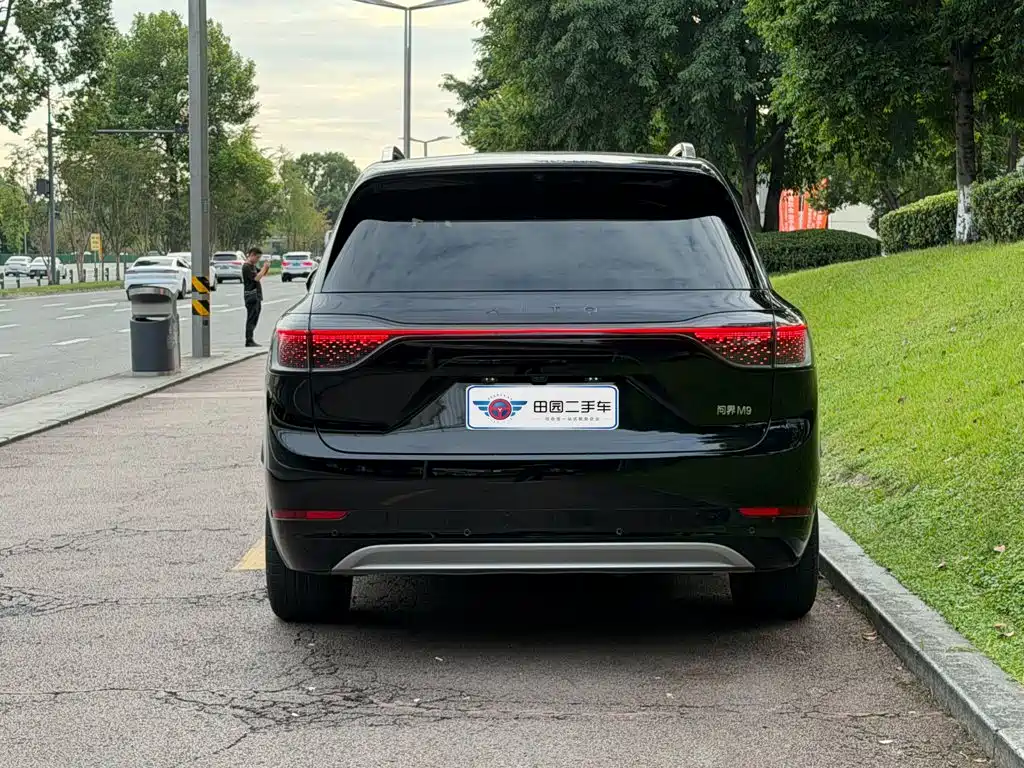 Aito M9 2024 2024 Range Extender Max Edition 42kWh 6-seater