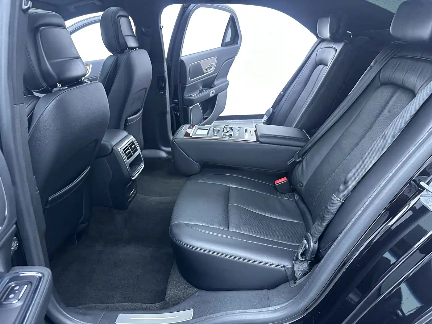 Lincoln Continental 2021 2019 2.0T 2WD Zunya Edition China VI