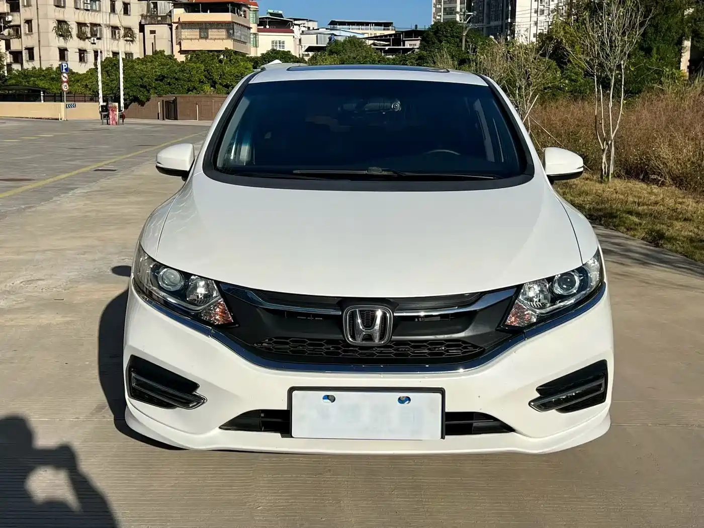 Photo 2 - Honda Jade