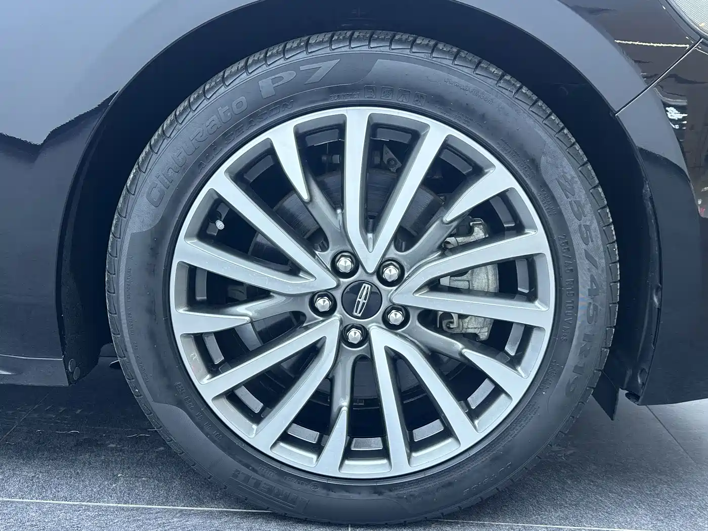 Lincoln Continental 2021 2019 2.0T 2WD Zunya Edition China VI