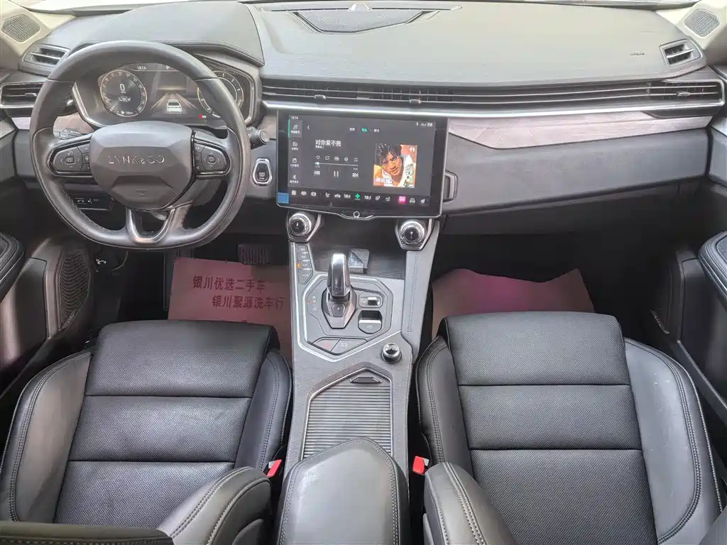 Lynk & Co 01 2021 2.0TD 2WD Pro фото 8