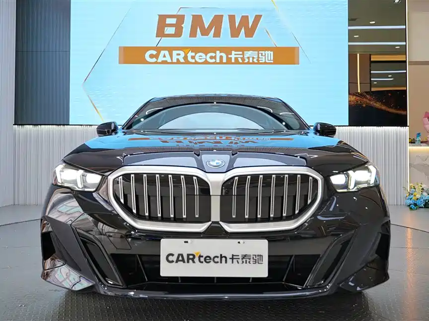 BMW 5 Series 2025 530Li Premium M Sport Package