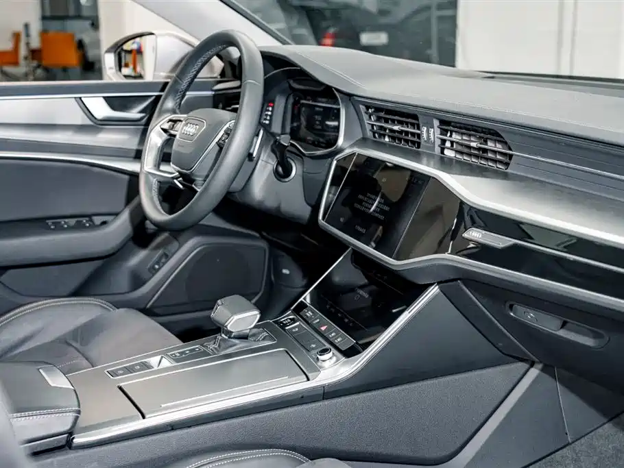 Audi A7L 2024 45TFSI S-line Dream Edition Crystal Package фото 17