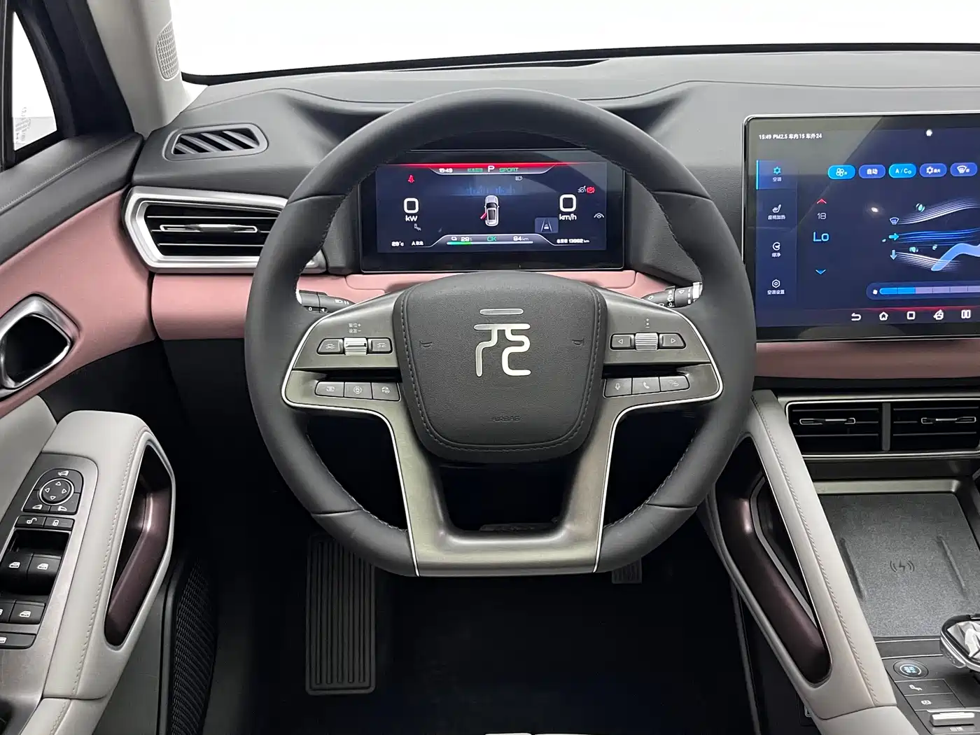 BYD Yuan UP 2024 401KM Surpass Edition фото 19