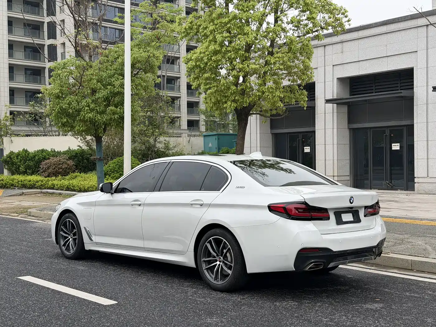 BMW 5 SERIES NEW ENERGY