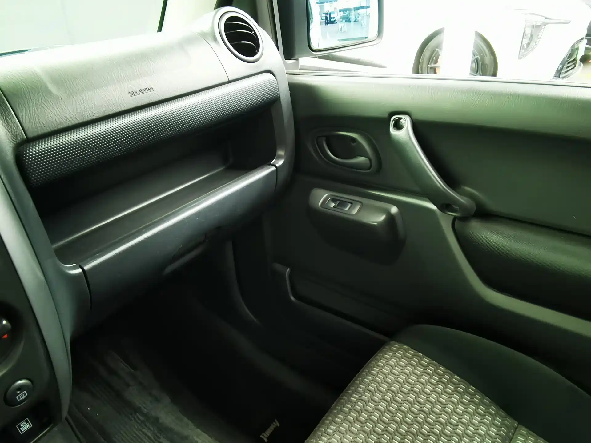 Фото 21 - Suzuki Jimny (Import)