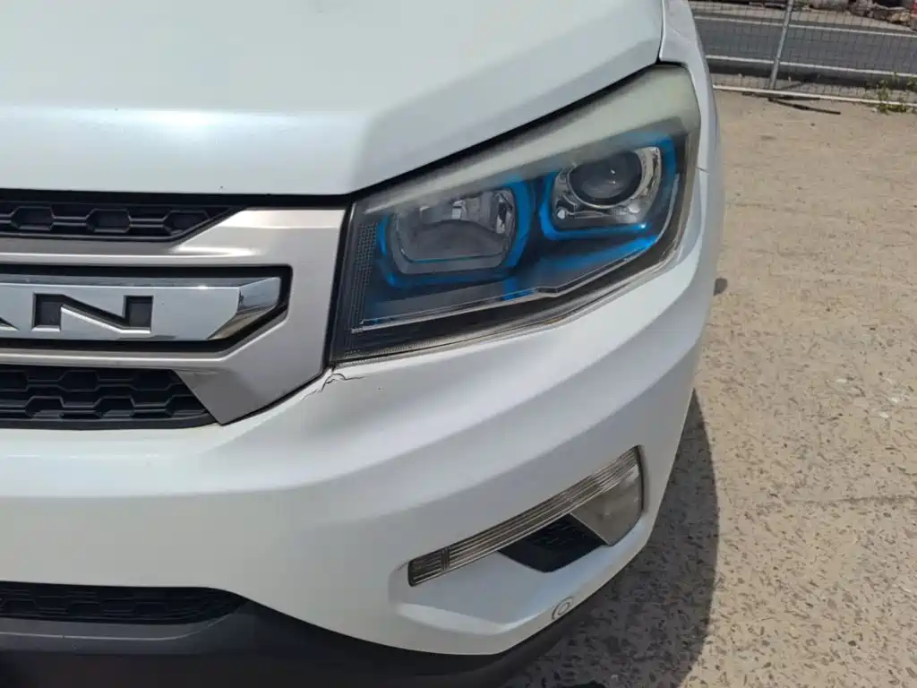 Changan CS75 2014 2014 2.0L Manual Luxury China V