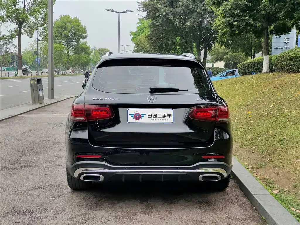 Mercedes-Benz GLC 2020 Facelift GLC 300 L 4MATIC Dynamic фото 5