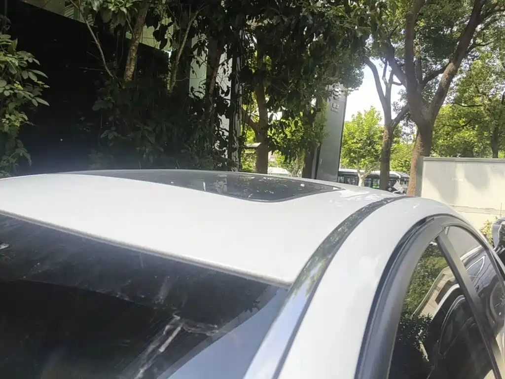 Фото 6 - Roewe e550
