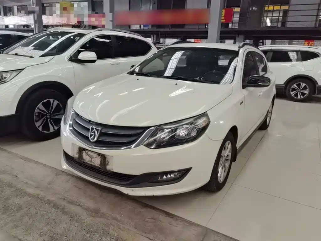 Baojun 610 2015 2014 CROSS 1.5L Manual Comfort