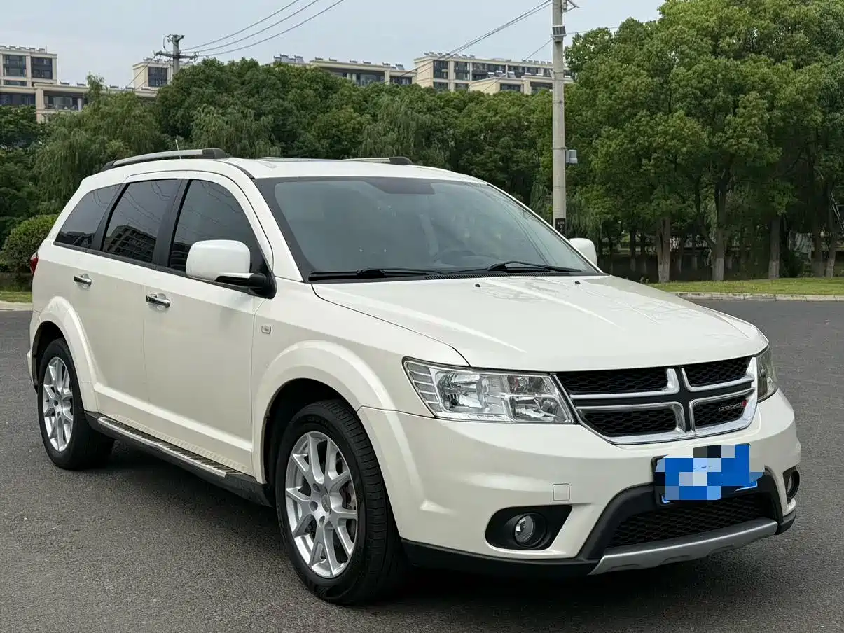 Dodge Journey 2015 2013 Model 2.4L 2WD Premium Edition