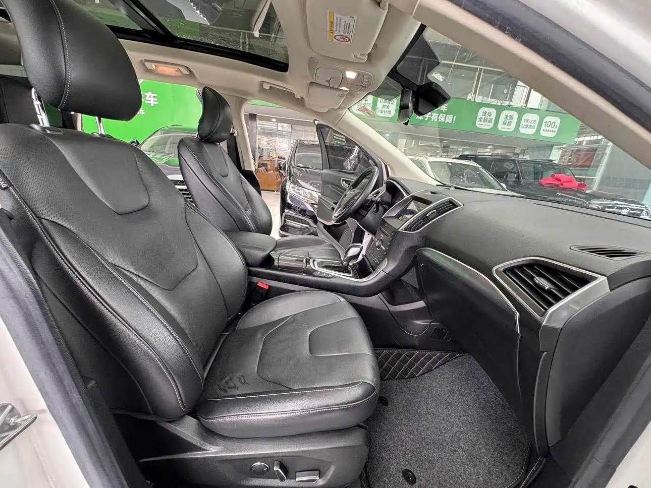 Фото 16 - Ford Edge