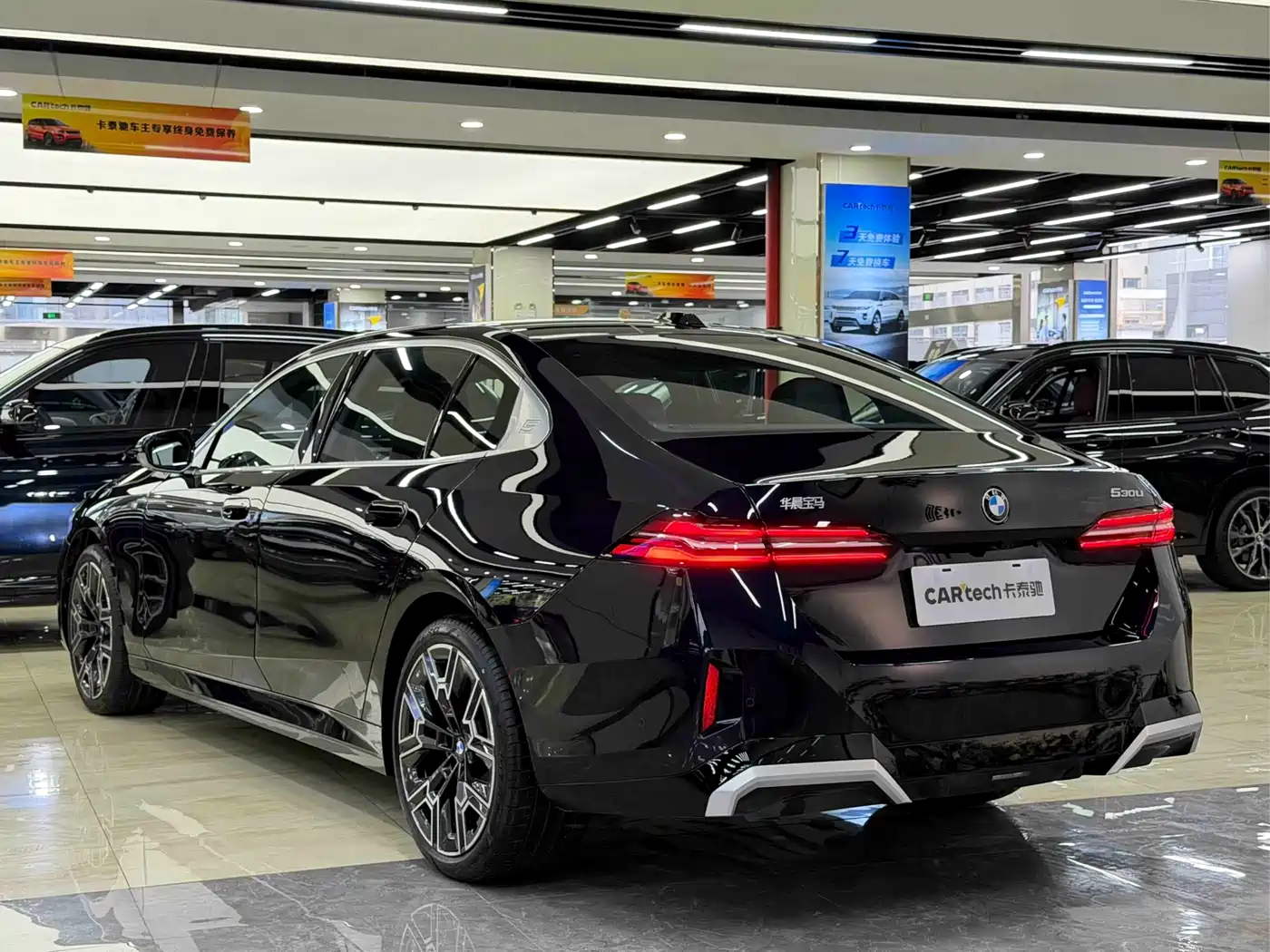 BMW 5 Series 2025 530Li Premium M Sport Package фото 7