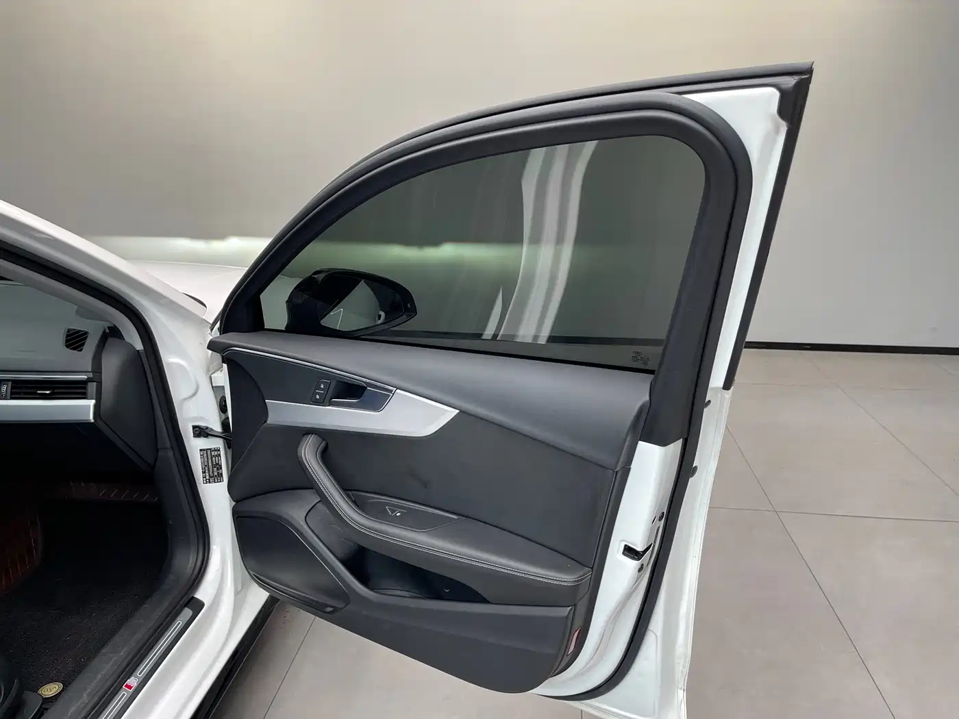 Audi A4L 2022 40 TFSI Luxury Dynamic фото 30