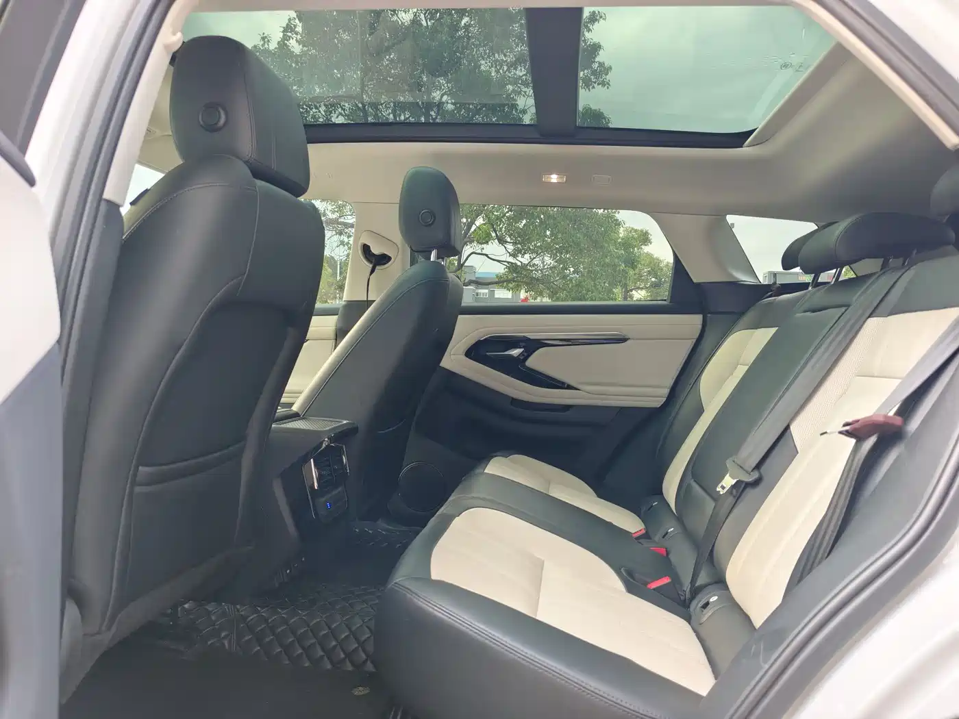 LAND ROVER RANGE ROVER AURORA