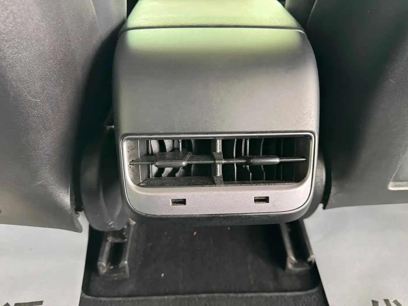 Tesla Model 3 (Import) 2019 2019 Long Range RWD Version