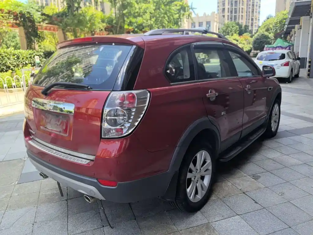 Chevrolet Captiva 2014 2014 2.4L 2WD Urban 7-seater