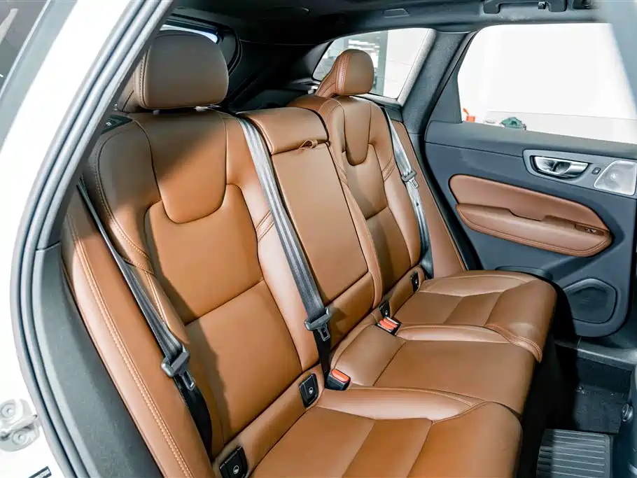 Volvo XC60 Plug-in Hybrid 2025 2025 Plug-in Hybrid Long Range AWD Zhiya Luxury Edition
