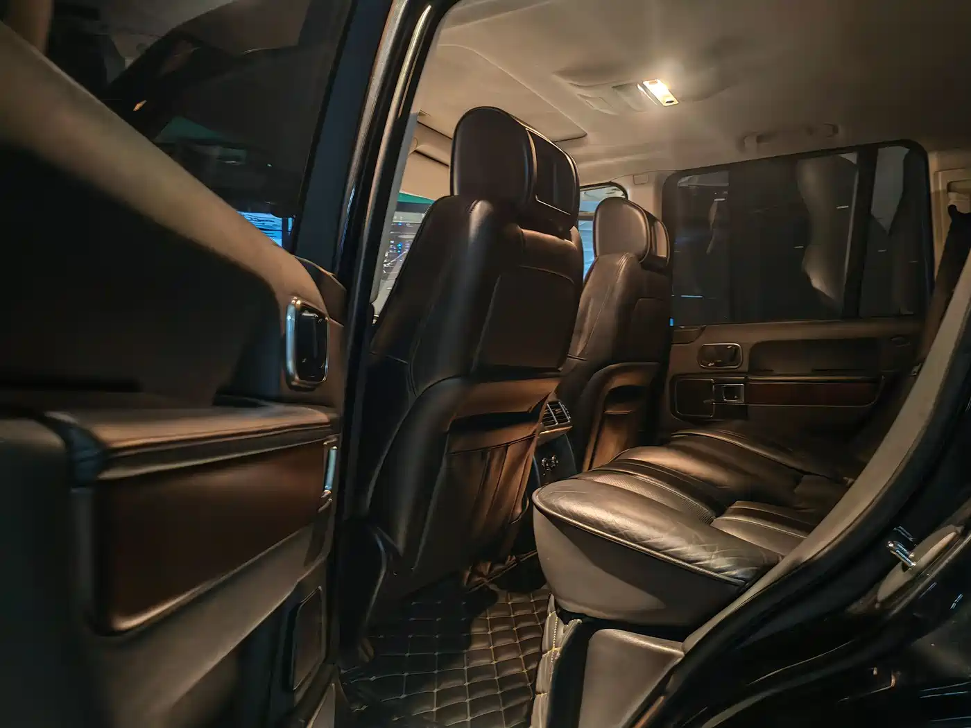 Land Rover Range Rover 2012 5.0 SC V8 фото 10