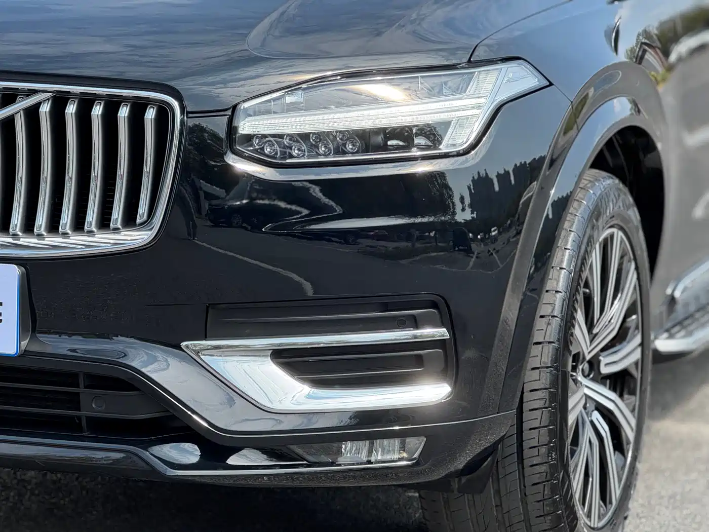 VOLVO XC90