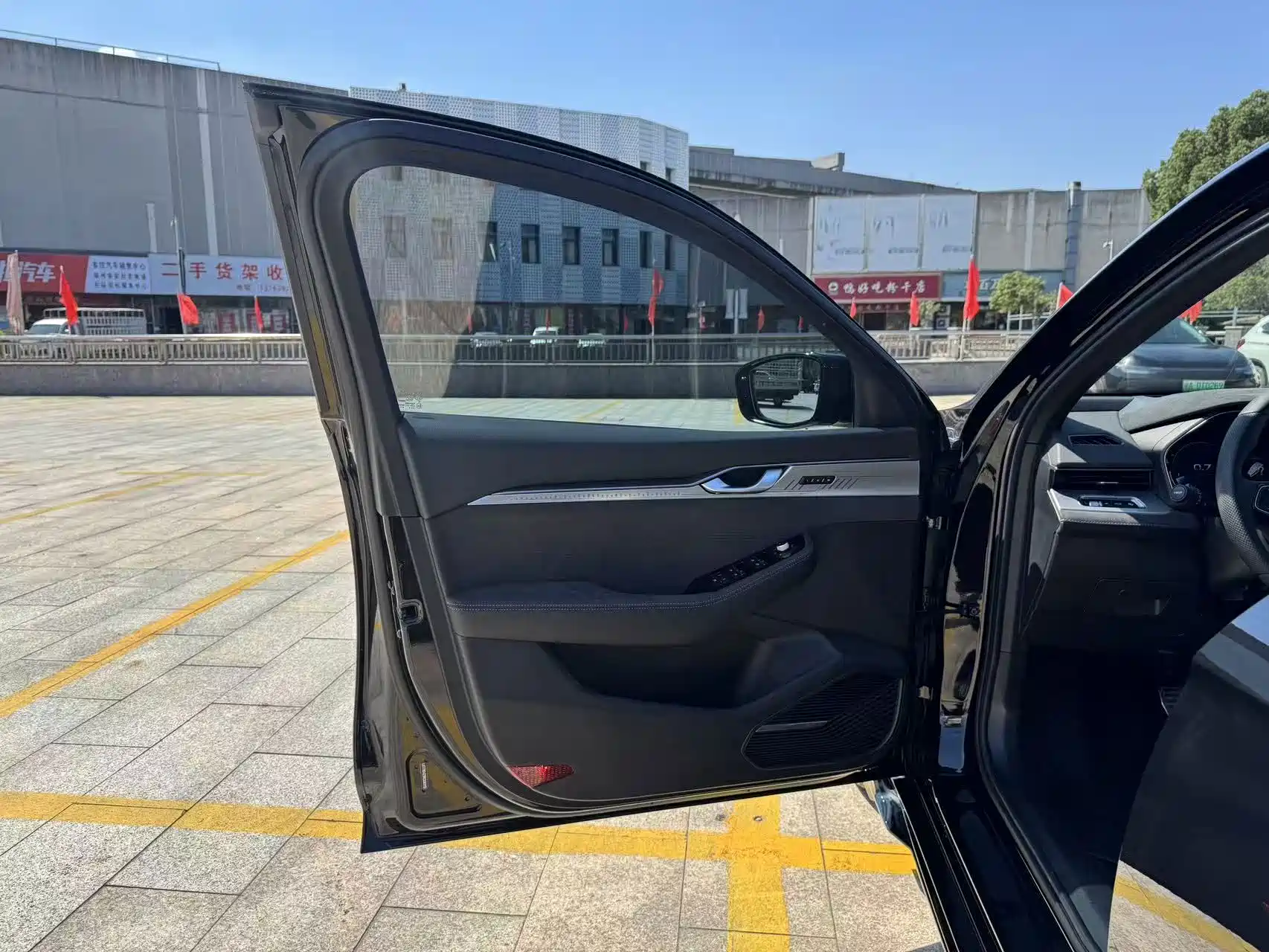 Фото 10 - Geely Preface