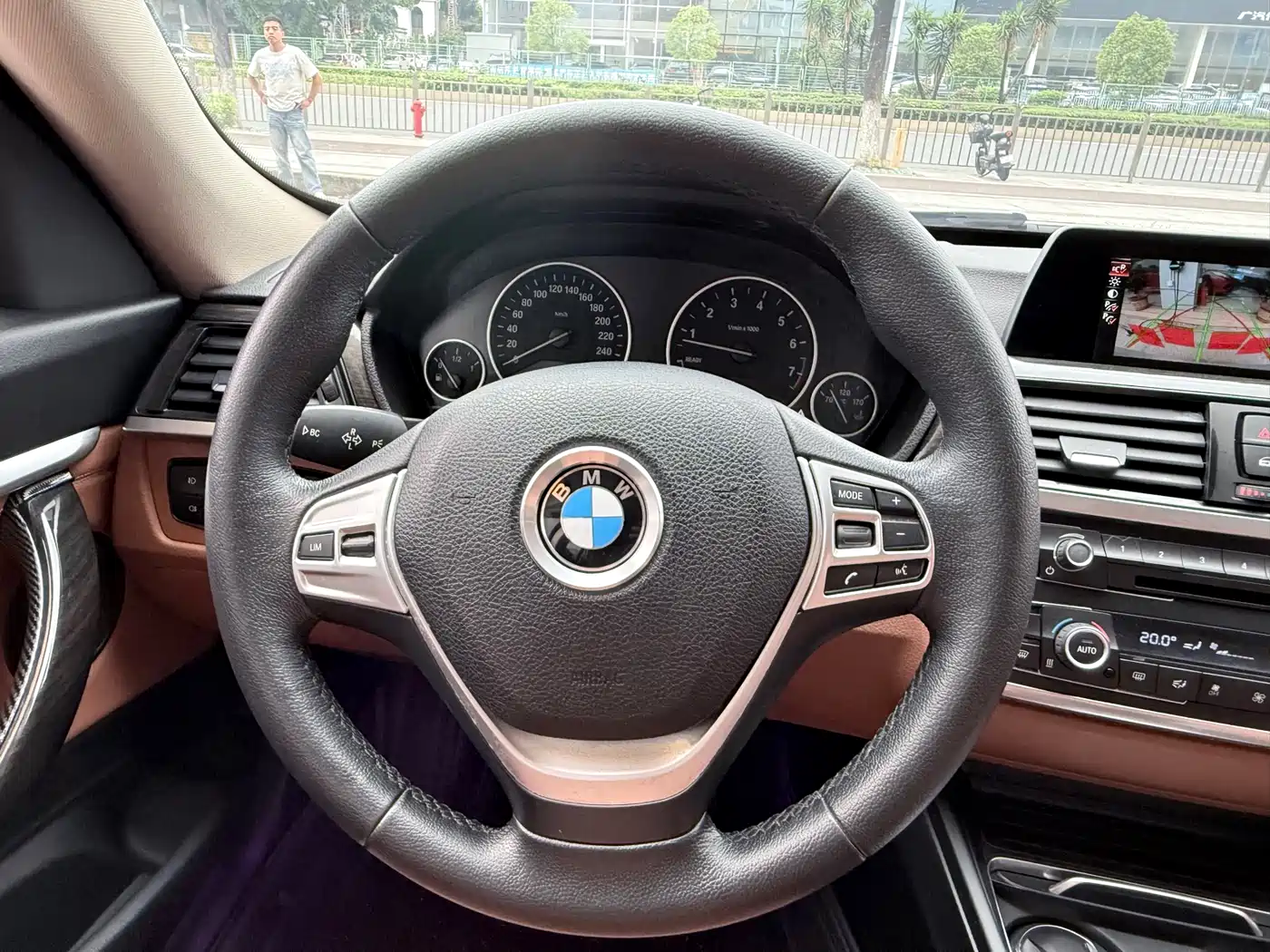 BMW 3 Series GT 2016 320i Design Package фото 8