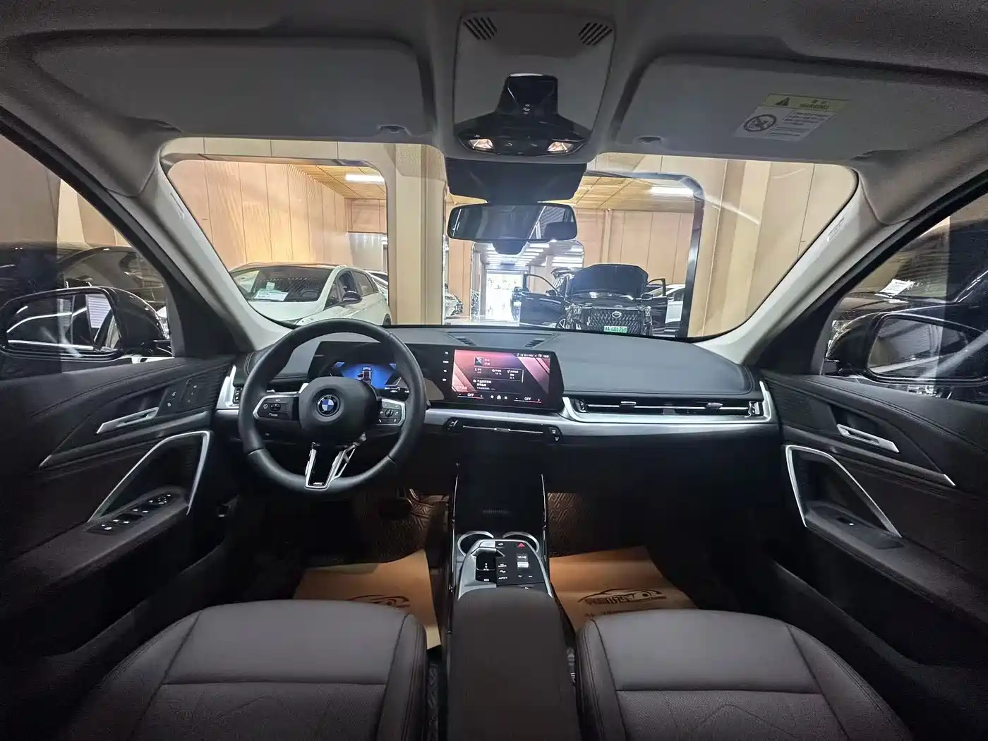 BMW iX1 2025 2025 eDrive25L M Sport Package