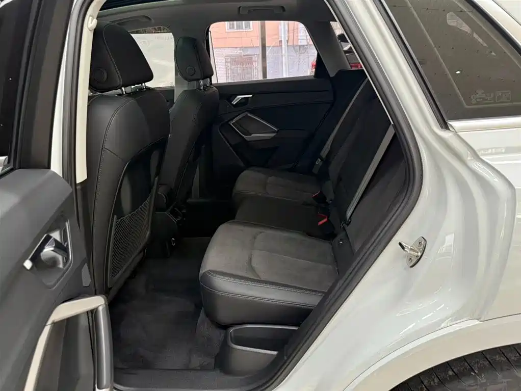 Audi Q3 2023 35 TFSI Fashion Dynamic (1.4T) фото 18