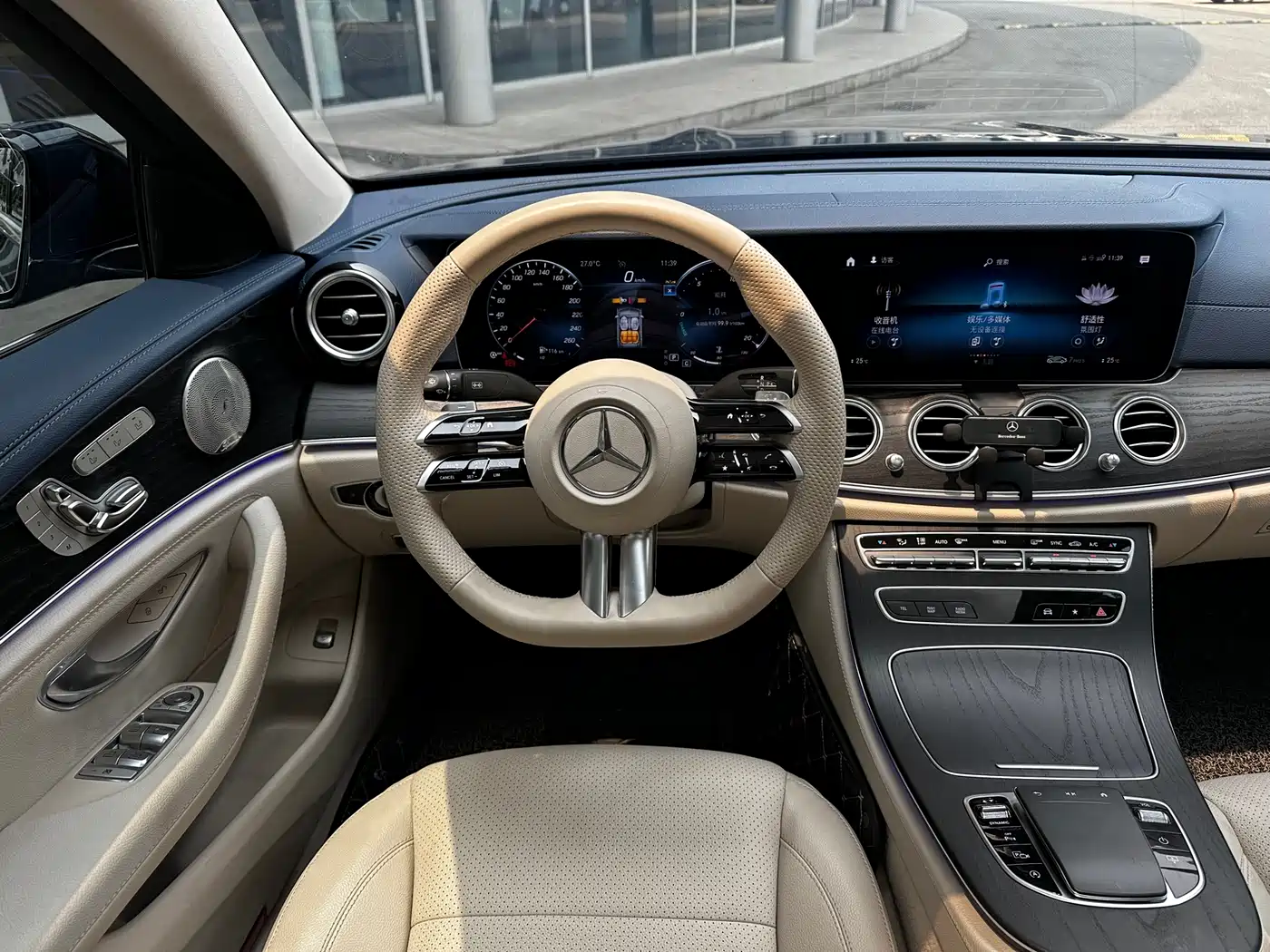 Mercedes-Benz E-Class 2023 E 300 L Sport Luxury фото 5