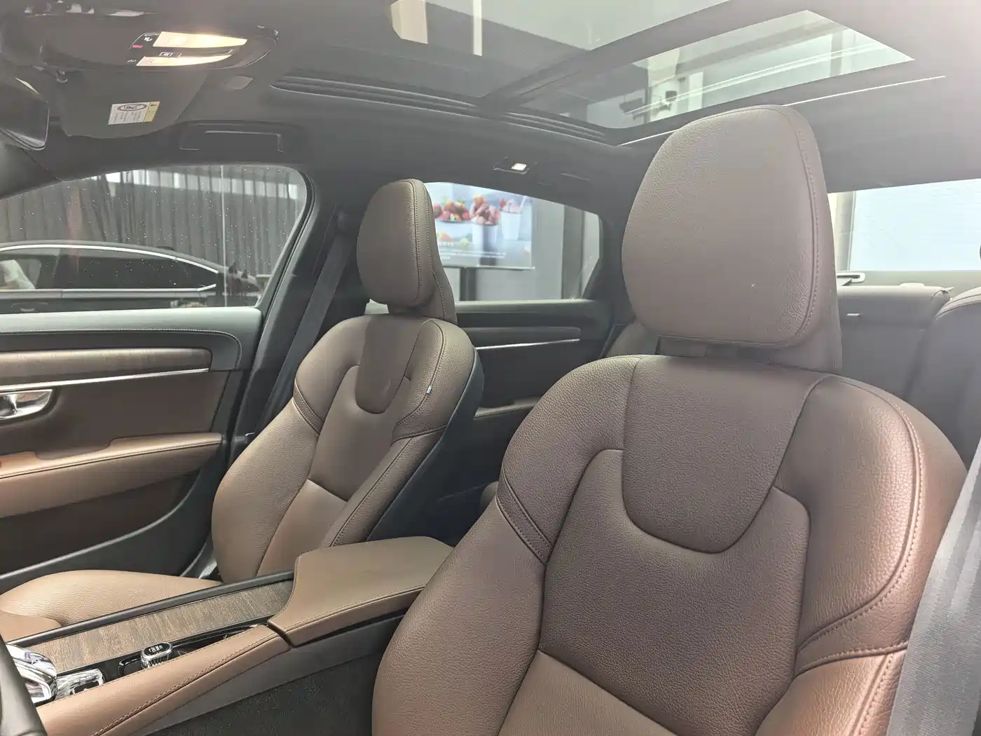 Volvo S90 2025 2025 B5 Zhiyuan Luxury Edition