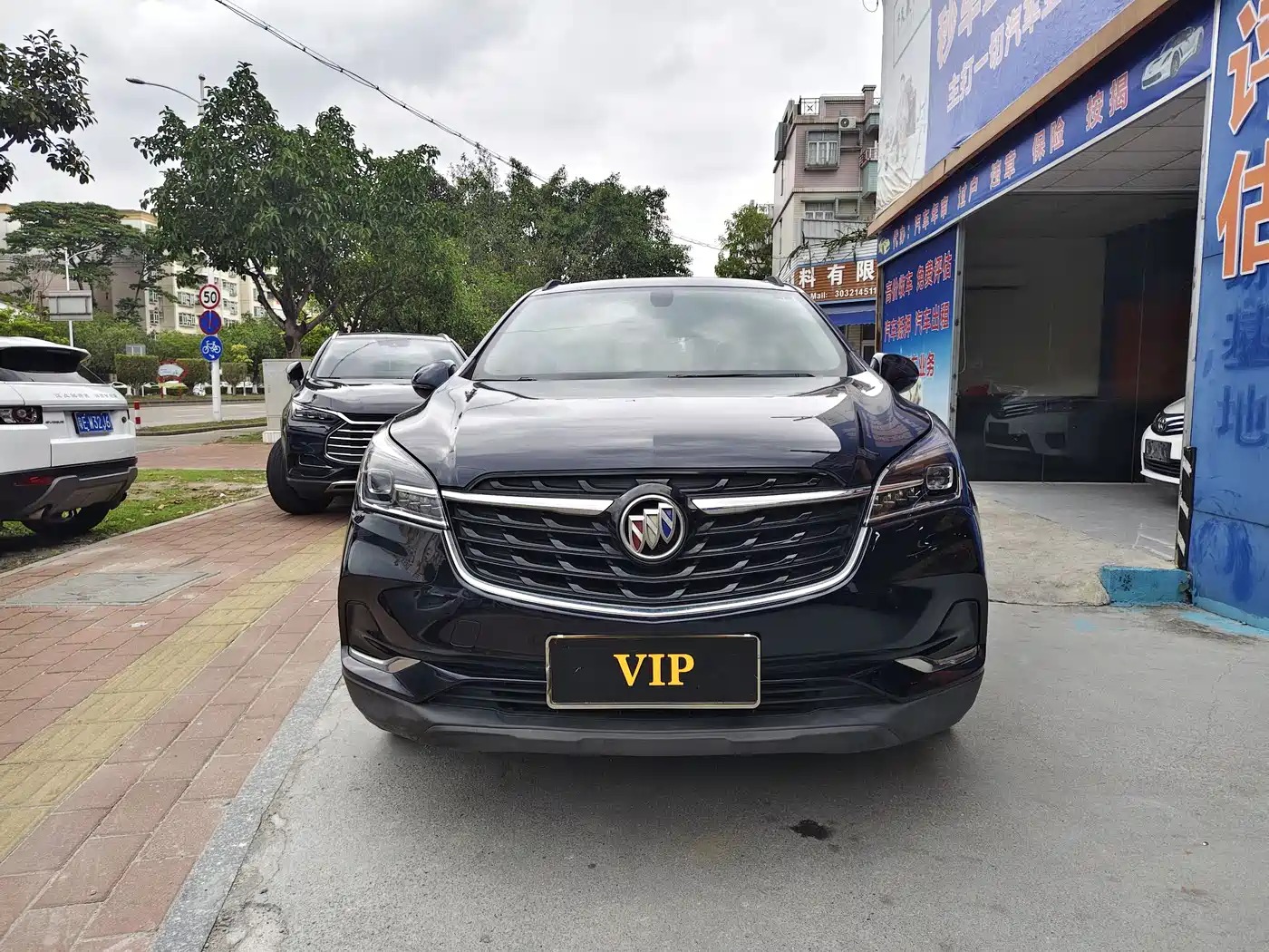 Buick Envision Plus 2020 20T FWD Leading фото 3