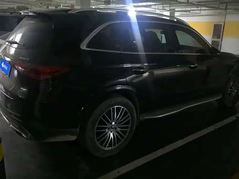 2026 Mercedes-Benz GLC