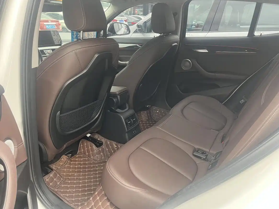 BMW X2 2023 sDrive25i M Sport Shadow Edition фото 5